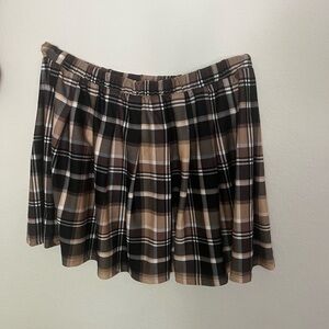 Plus size pleaded skirt size 3x very comfortable and stretchy